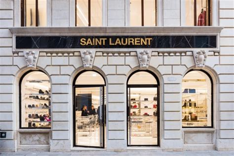 yves saint laurent verkooppunten belgie|who sells yves saint laurent.